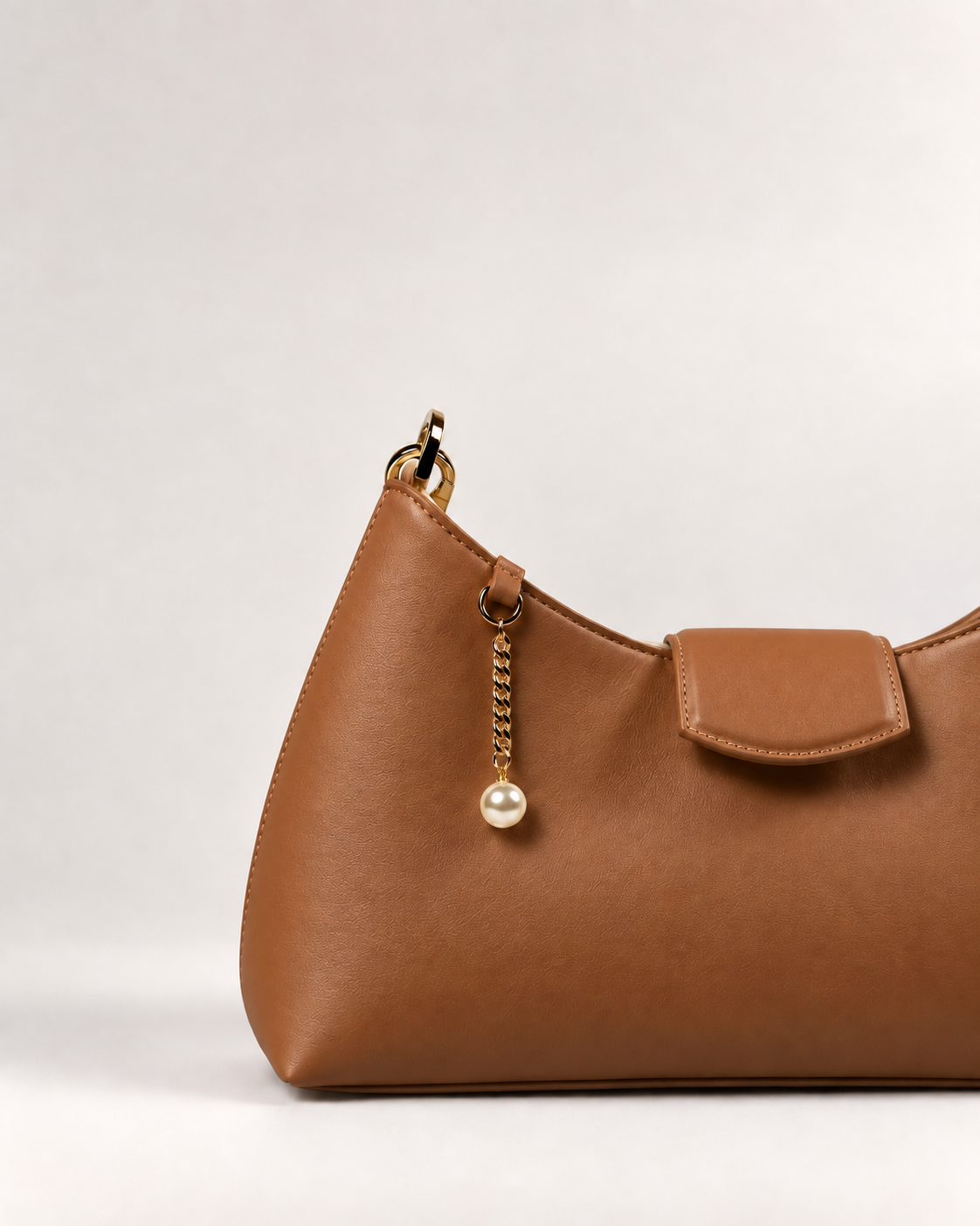 PERLA N°5 Shoulder Bag — Vitello Natural — Caramel — 04