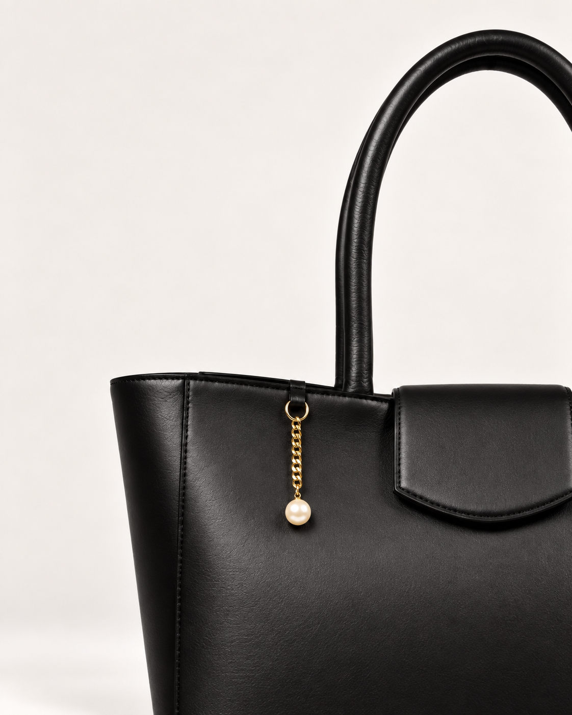 PERLA N°4 Tote — Vitello Natural — Black — 03