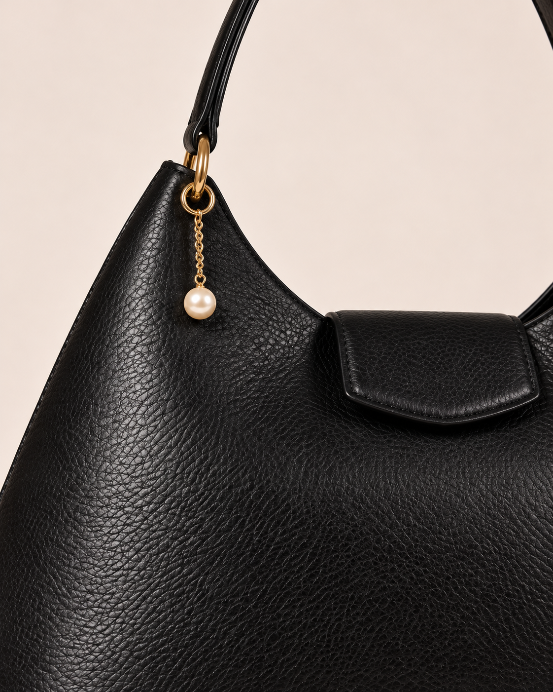 PERLA N°1 Hobo — Vitello Granato — Black — 04