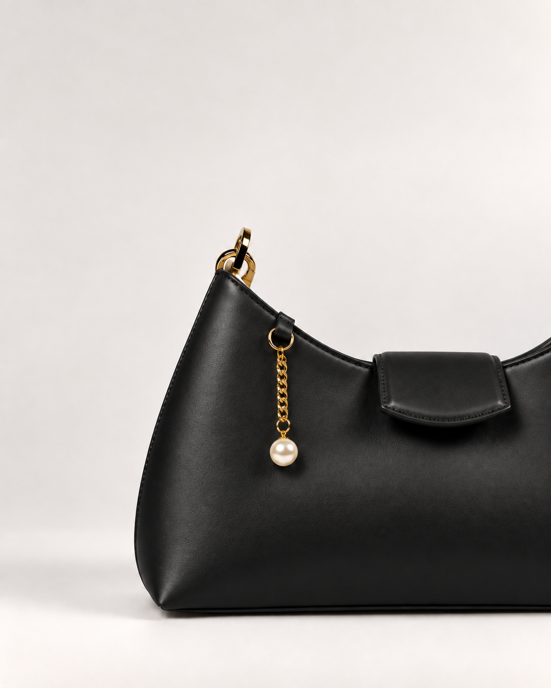 PERLA N°5 Shoulder Bag — Vitello Natural — Black — 04