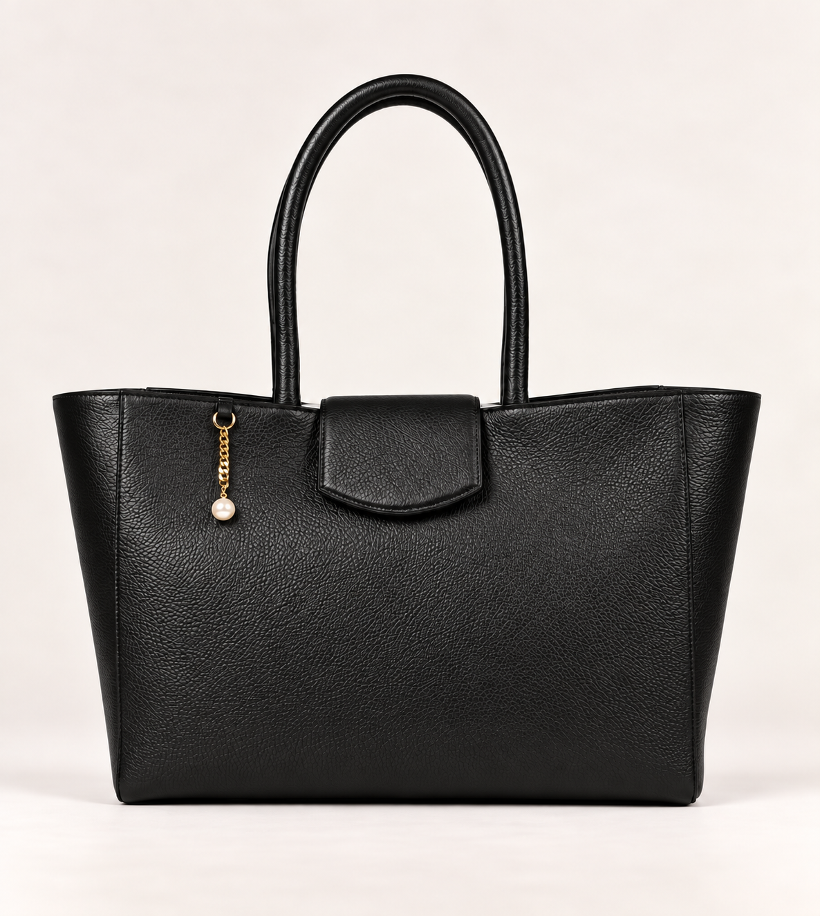 PERLA N°4 Tote — Vitello Granato — Black — 01