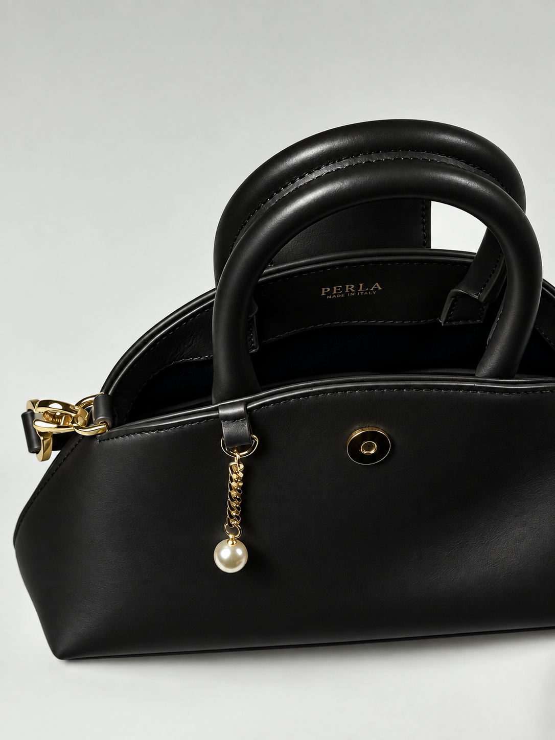 PERLA N°2 Top Handle — Vitello Natural — Black — 03