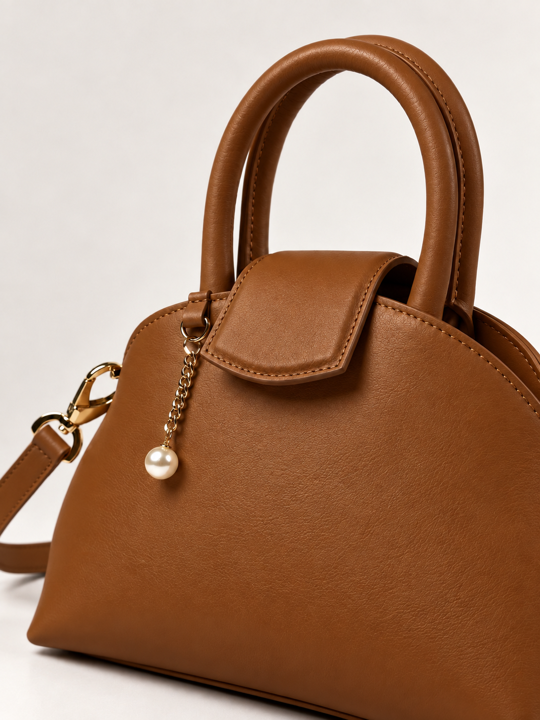 PERLA N°2 Top Handle — Vitello Natural — Caramel — 04